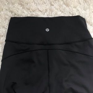 Lululemon size 8 leggings 25 inseam